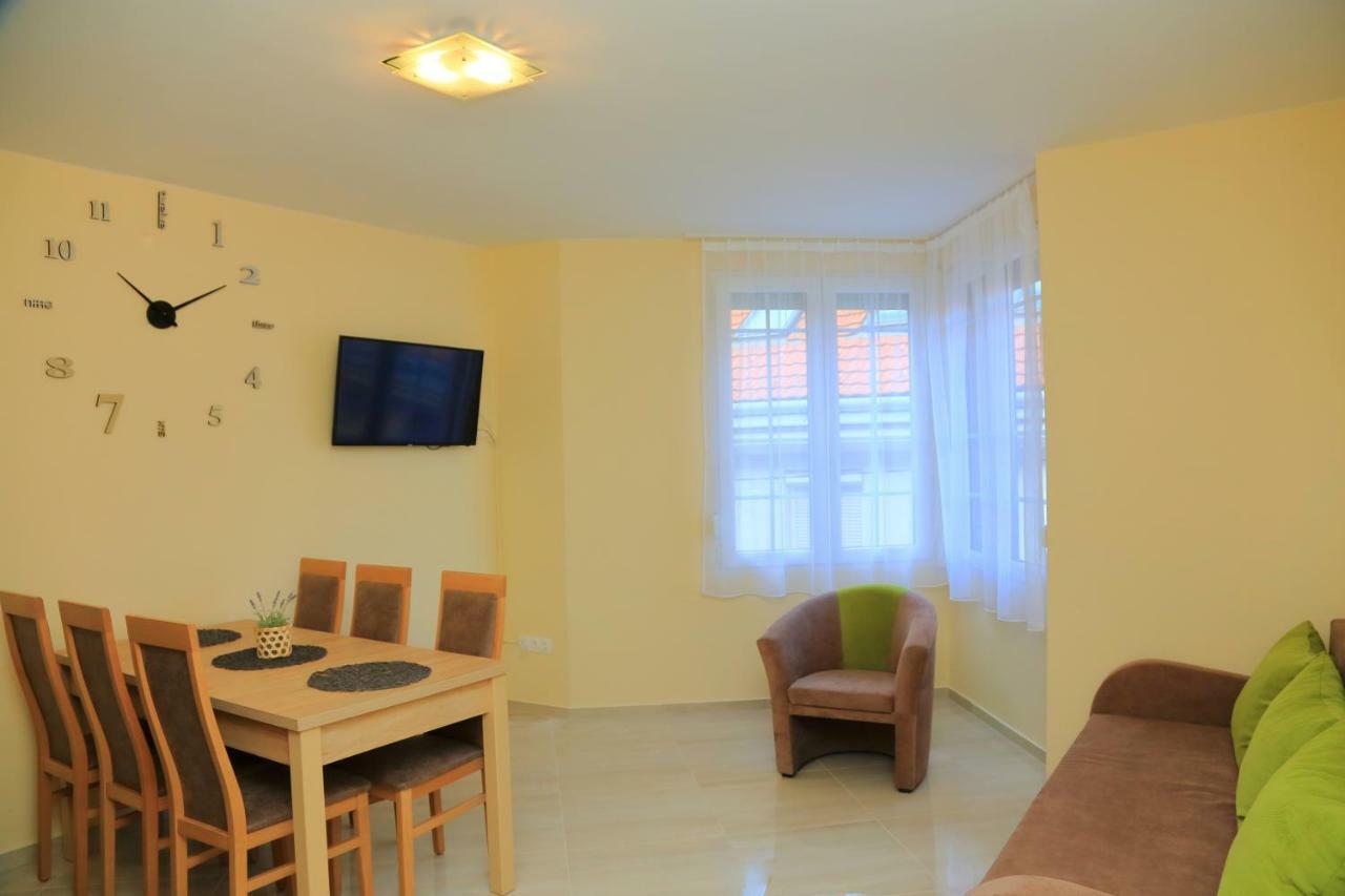 Maria Apartman ペーチ エクステリア 写真