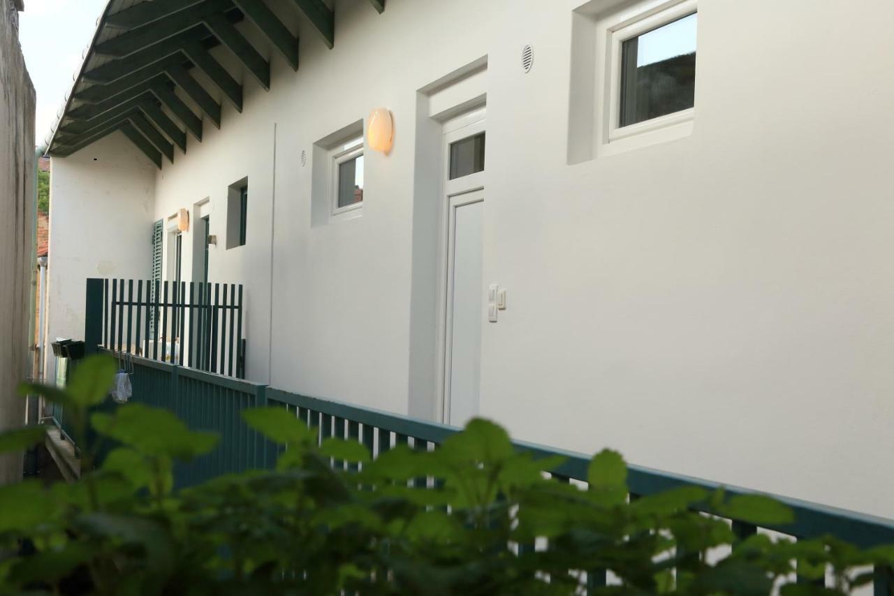 Maria Apartman ペーチ エクステリア 写真